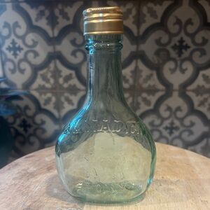 1982 VINTAGE COLLECTIBLE ALMADEN VINEYARDS PONY BOTTLE WITH LID- GREEN TINT